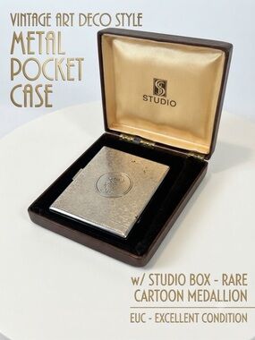 Vintage Art Deco Style Metal Pocket Case w/ Studio Box - RARE Cartoon Medallion